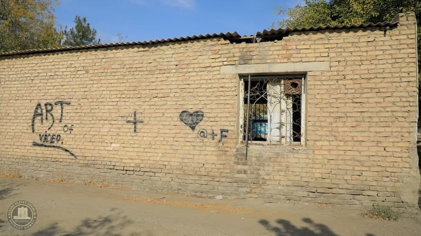 Бухородаги  харобага айланган "Сомонийлар" боғи қайта тикланади...ми?