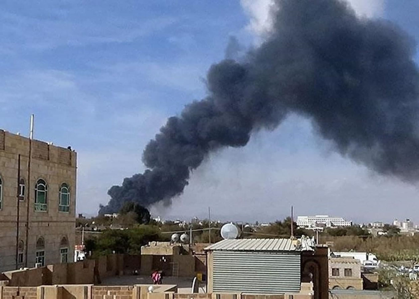 Yamandagi harbiy bazaga uchta ballistik raketa bilan zarba berildi