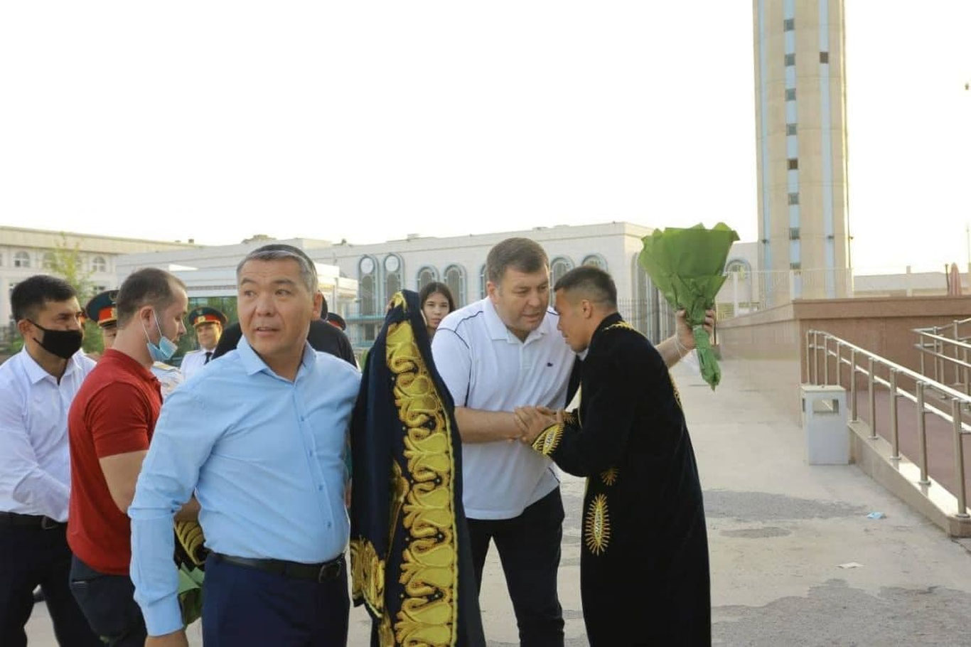 Халқаро мусобақадан қайтган самбочиларимиз татанали кутиб олинди