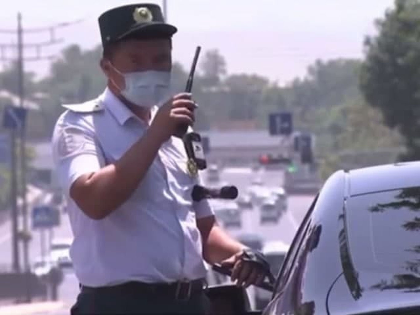 Olmaliqda YPX xodimiga «Qora Malibu»ni qo‘yib yuborishni buyurgan komandirga chora ko‘rildi