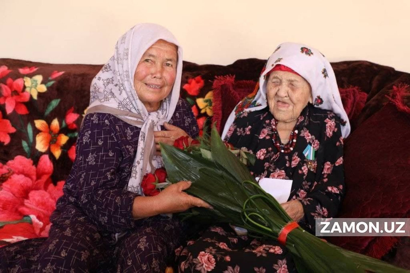 Surxondaryoda 108 yoshli momoga davlat mukofoti topshirildi