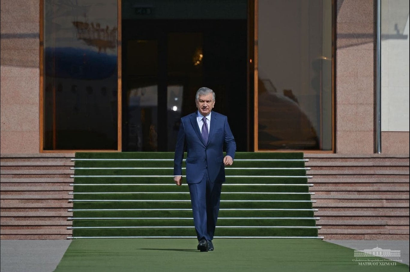 Prezident Shavkat Mirziyoyev Tojikistonga boradi