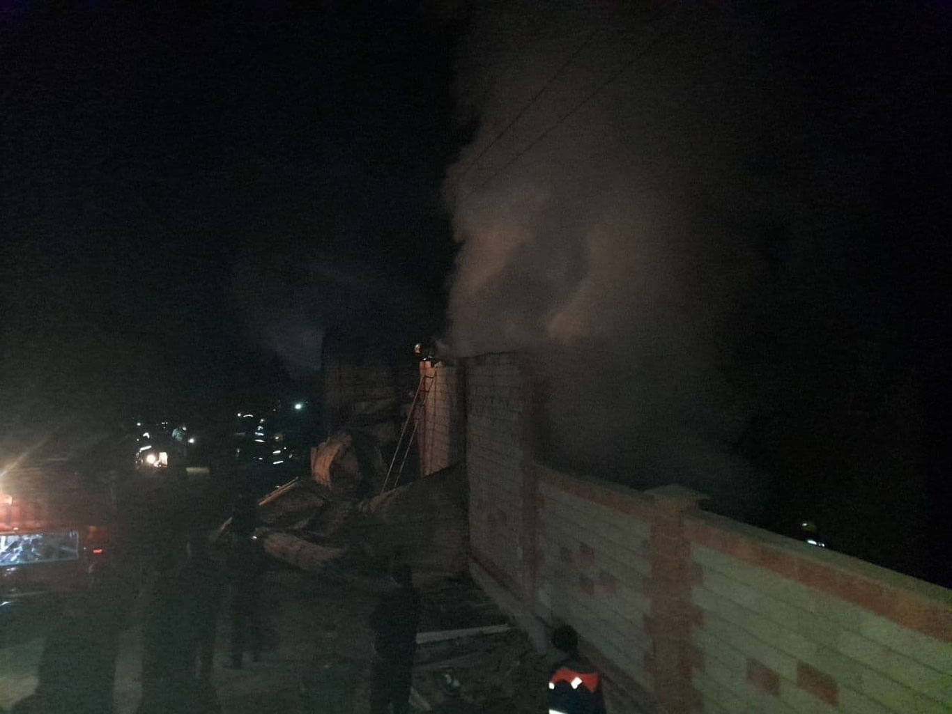 Yana Namanganda yong‘in: bu safar uy egasining shaxsiy hujjatlari yonib ketdi