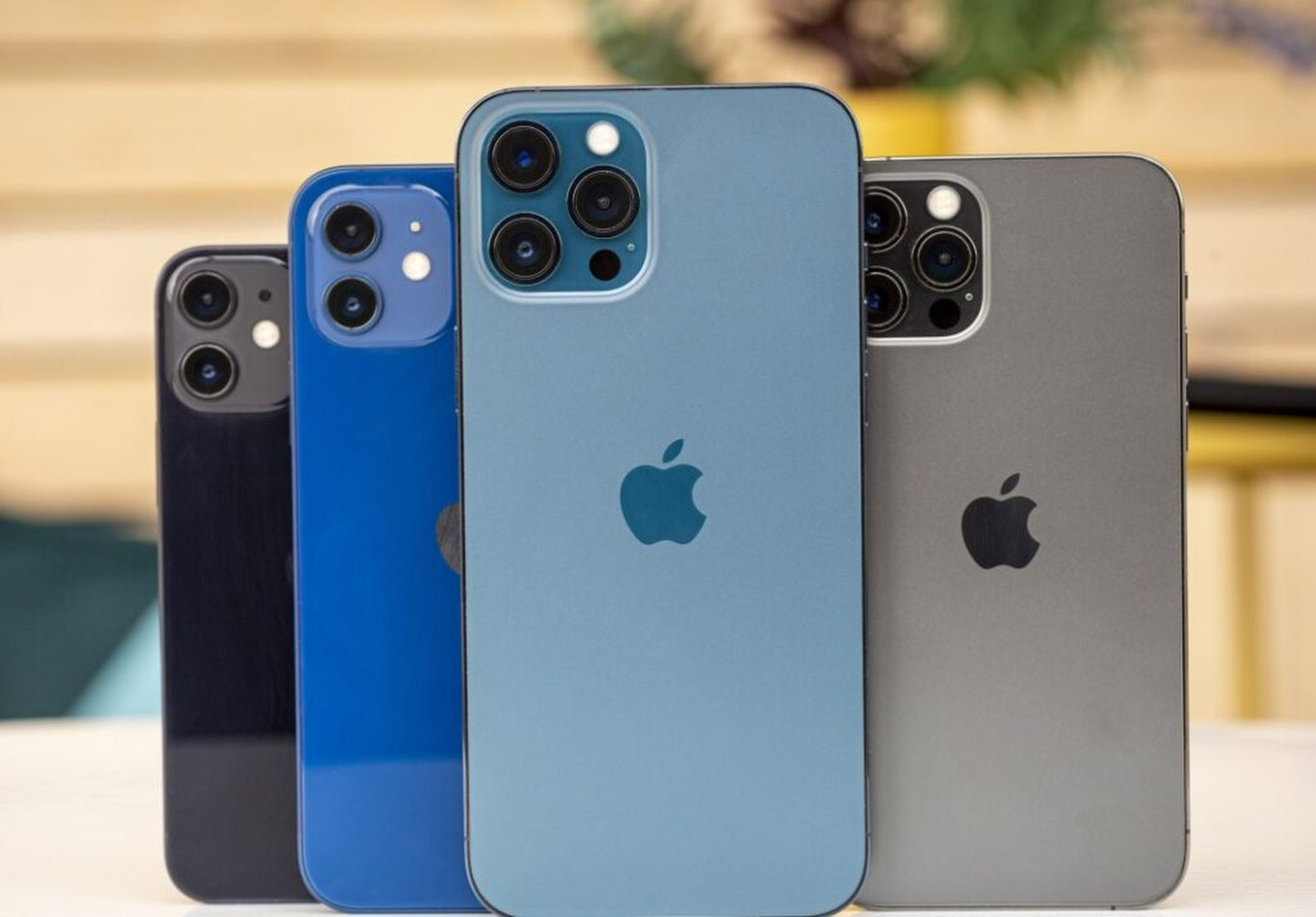 Apple iPhone`да қанчагача тақиқланган фотосуратларни сақлашга «рухсат» беради?