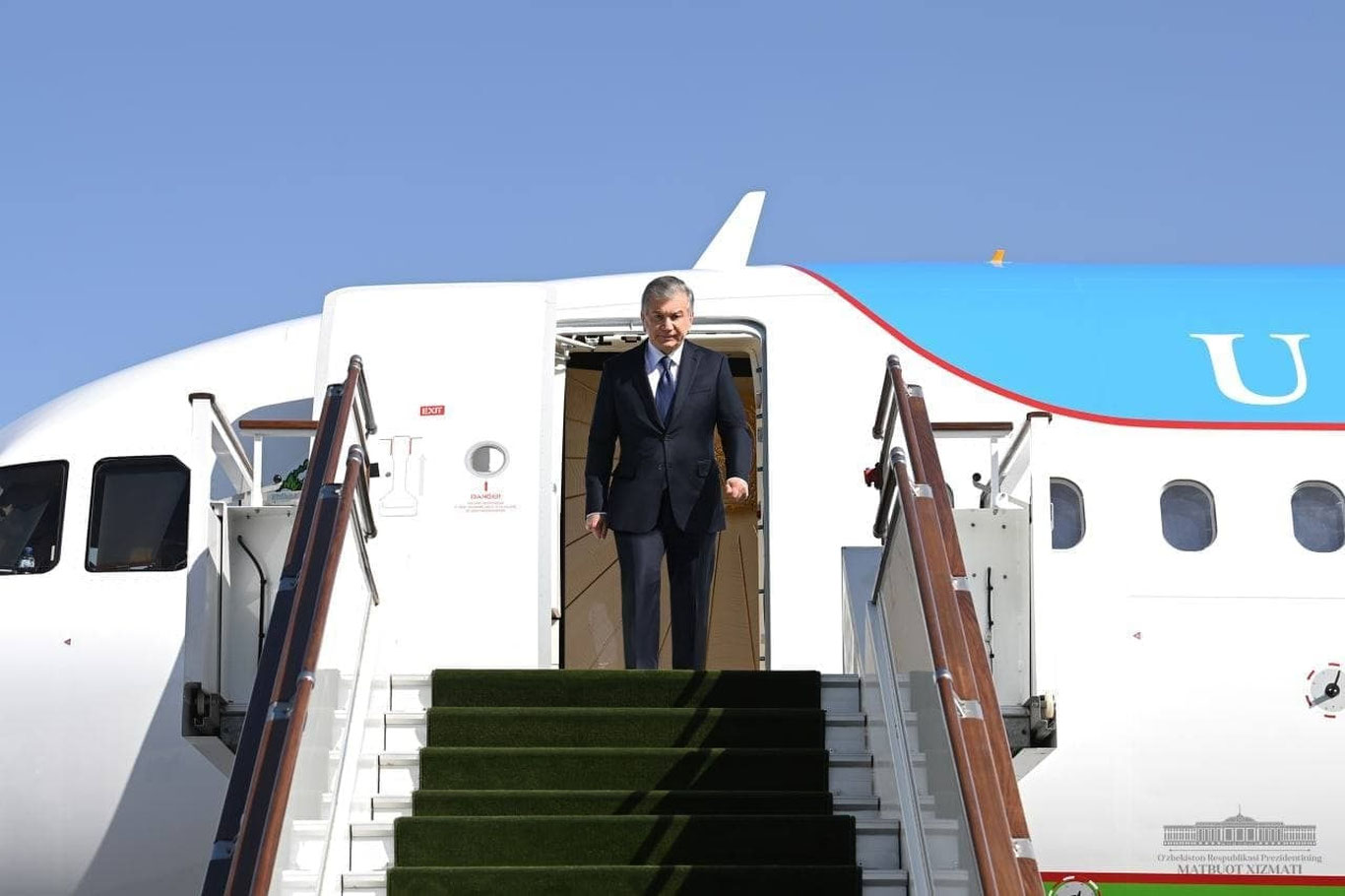 Шавкат Мирзиёев Самарқандга келди