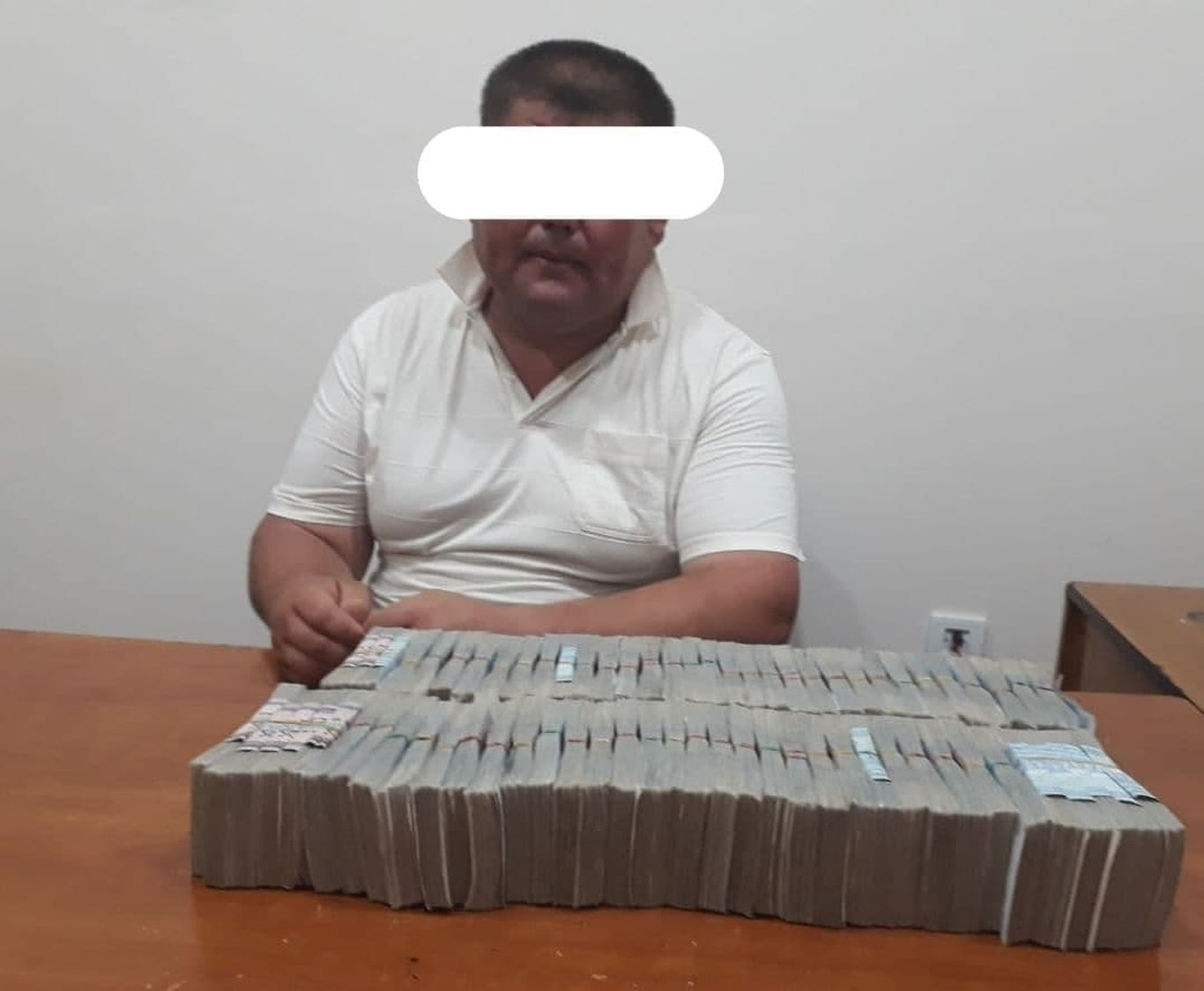 Жарқўрғон туманида захирадаги ерни сотмоқчи бўлган фирибгар ушланди