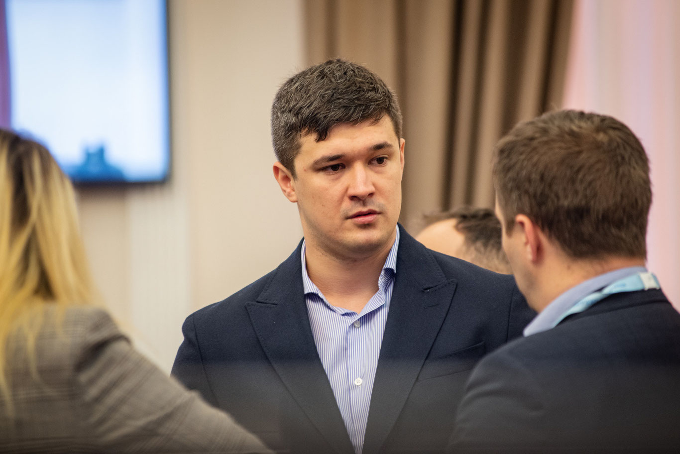 Ukraina bosh vaziri Ilon Maskdan yordam so‘radi