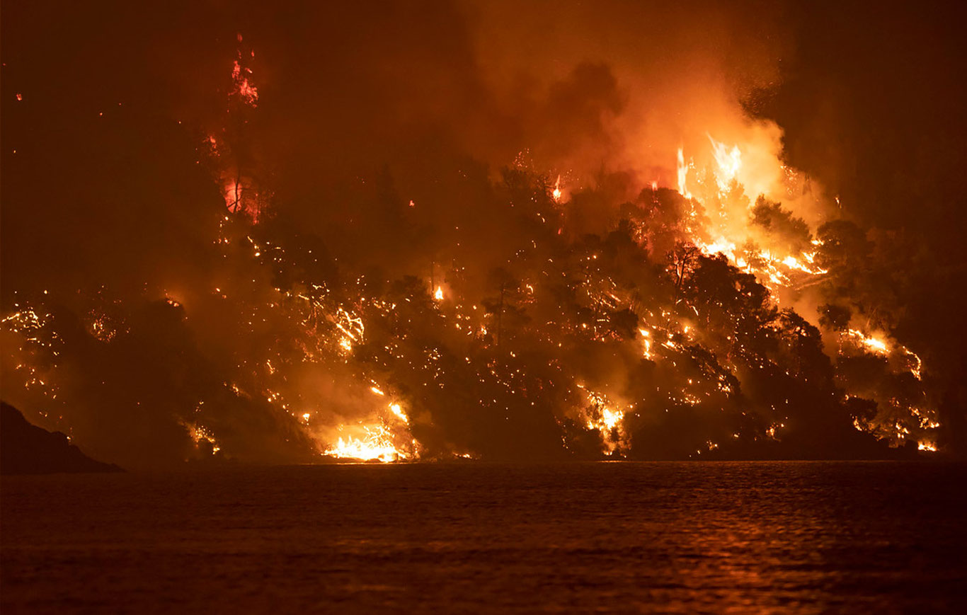 Грецияда 154 та аланга ўчоғи қайд этилди