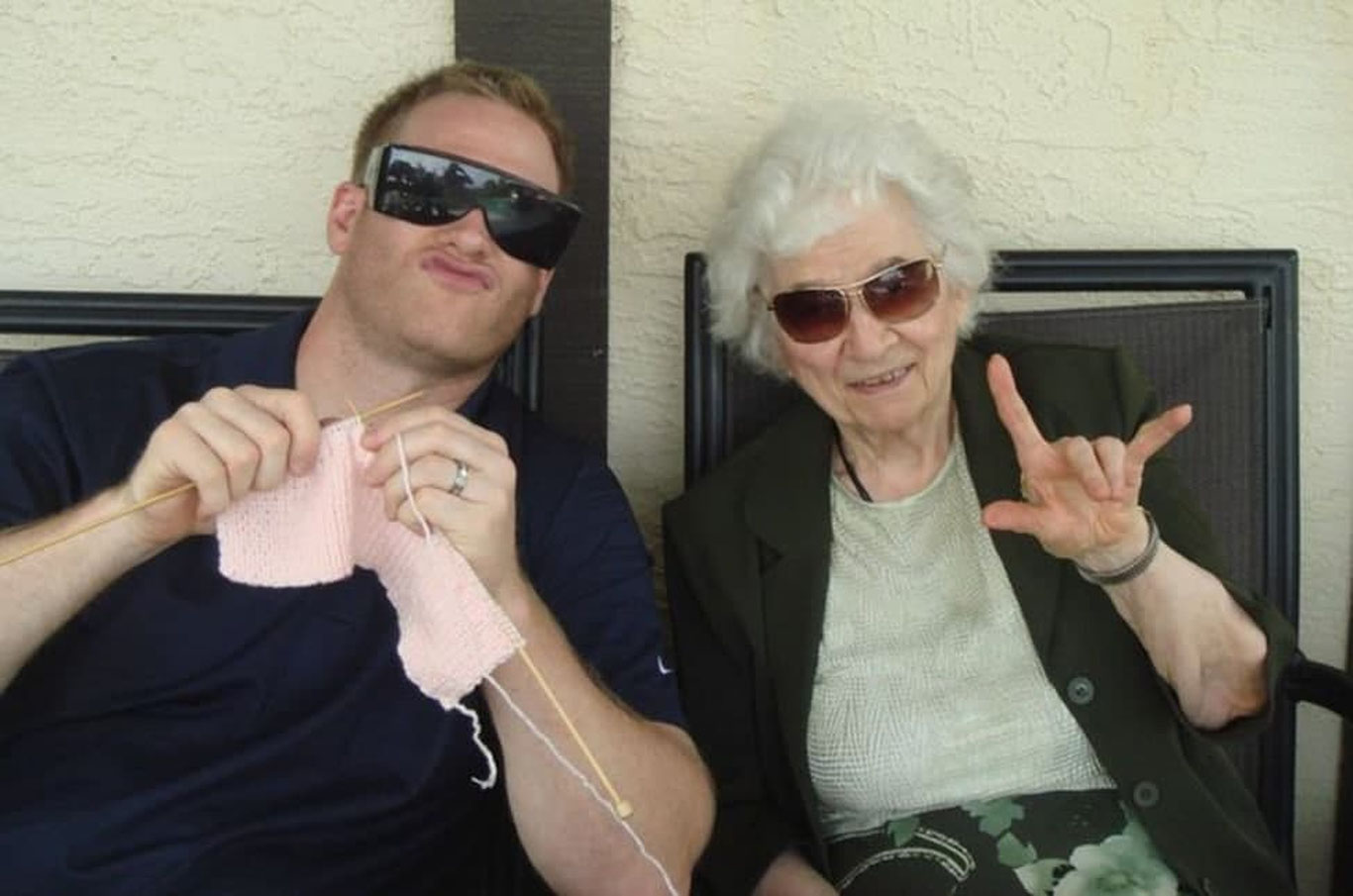 Fotoreportaj: qalbini yoshlik tark etmagan bobo va buvilar