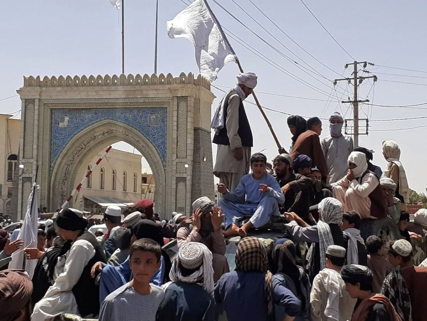 Сўнгги 24 соат ичида Aфғонистон: у яна террорнинг уяси бўлиши мумкин