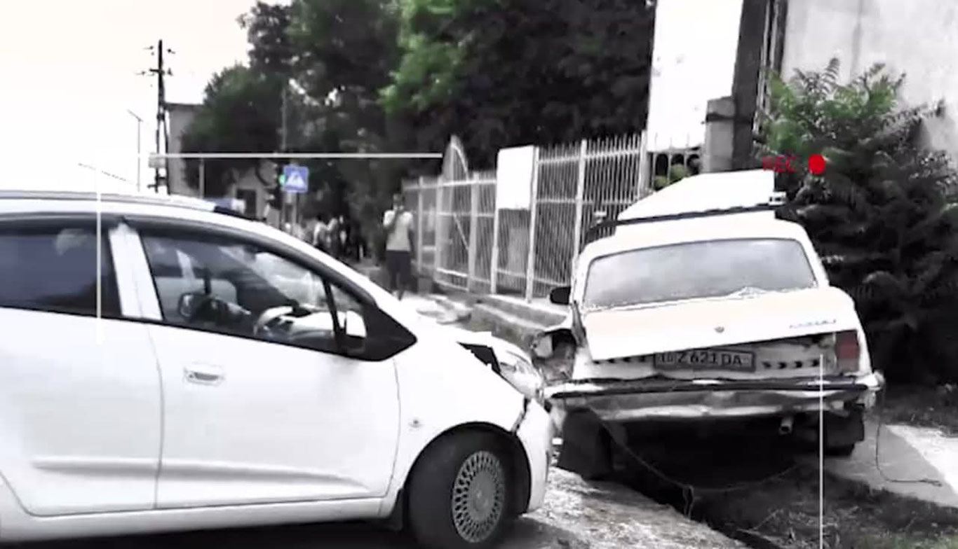 Тошкент вилоятида юк машинаси 7 та машина билан тўқнашиб кетди