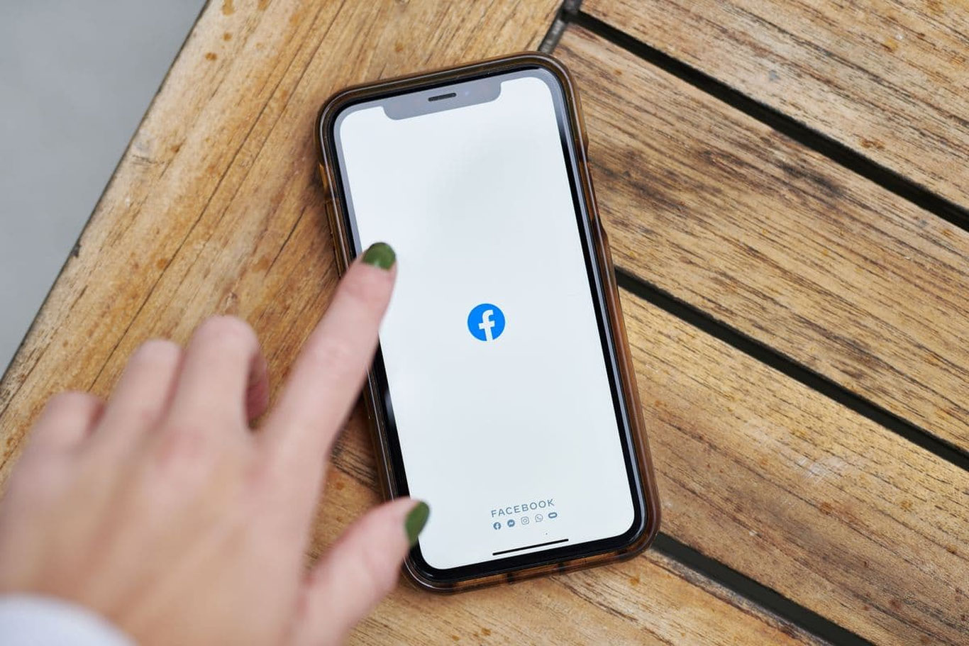 Энди бевосита Facebook орқали қўнғироқ қилиш имконияти пайдо бўлади