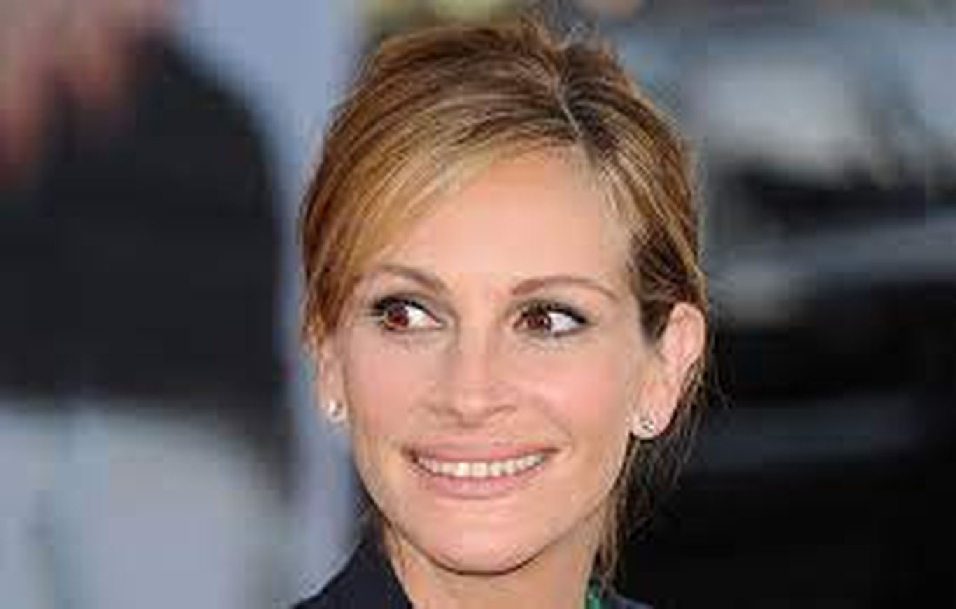 Жулия Робертснинг шов-шувларга сабаб бўлган шоҳона уйи