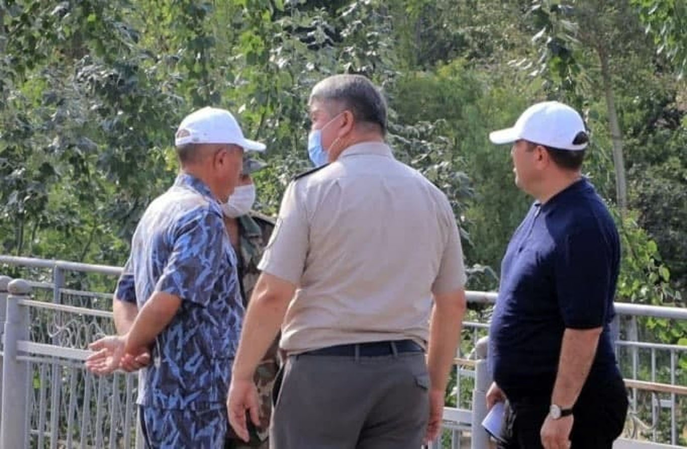 Namangan hokimi sel yopirilgan Kosonsoy tumaniga keldi