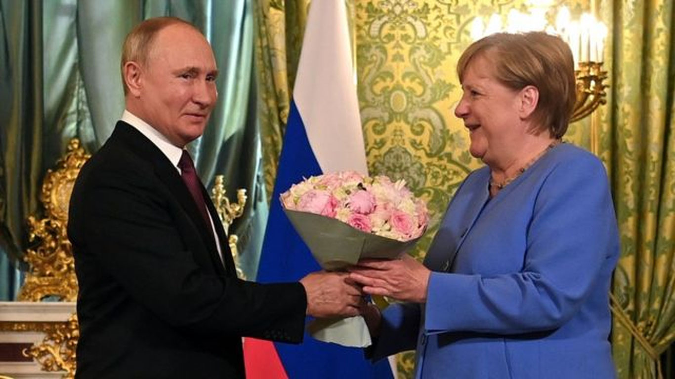 Ангела Меркель Россияга сўнгги ташрифини амалга оширди