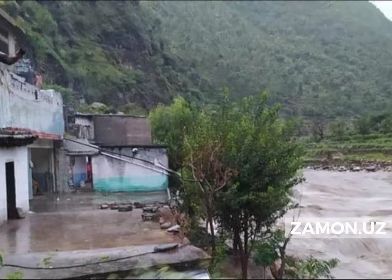 Покистонда кучли ёғингарчилик туфайли 18 киши ҳалок бўлди, тўрт киши жароҳатланди