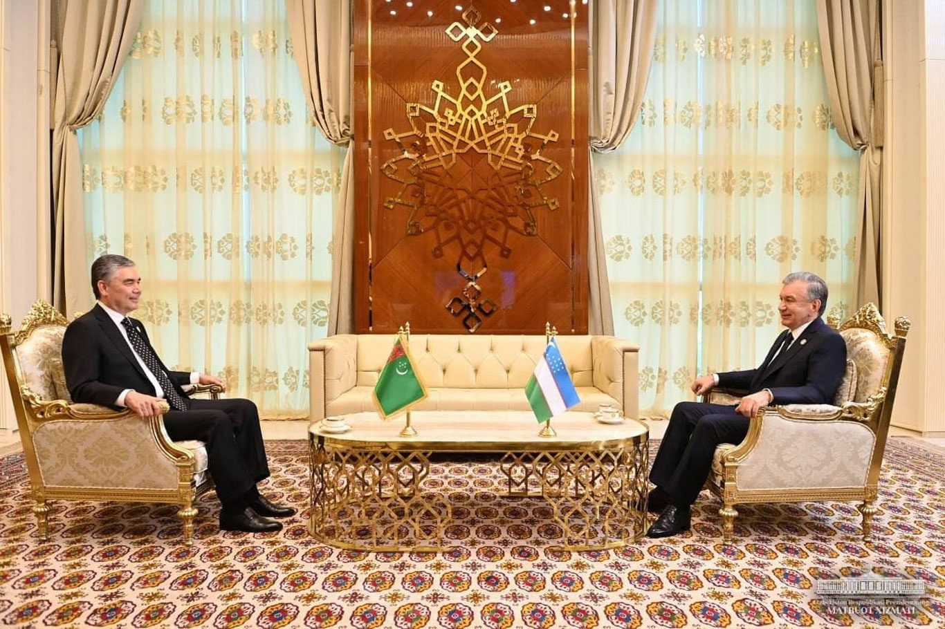 Shavkat Mirziyoyev Gurbanguli Berdimuhamedov bilan uchrashuv o‘tkazdi