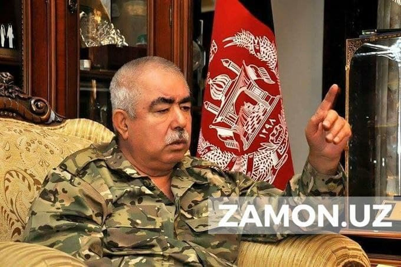 Абдулрашид Дўстум: "Толибларни тан олишга шошилманг"