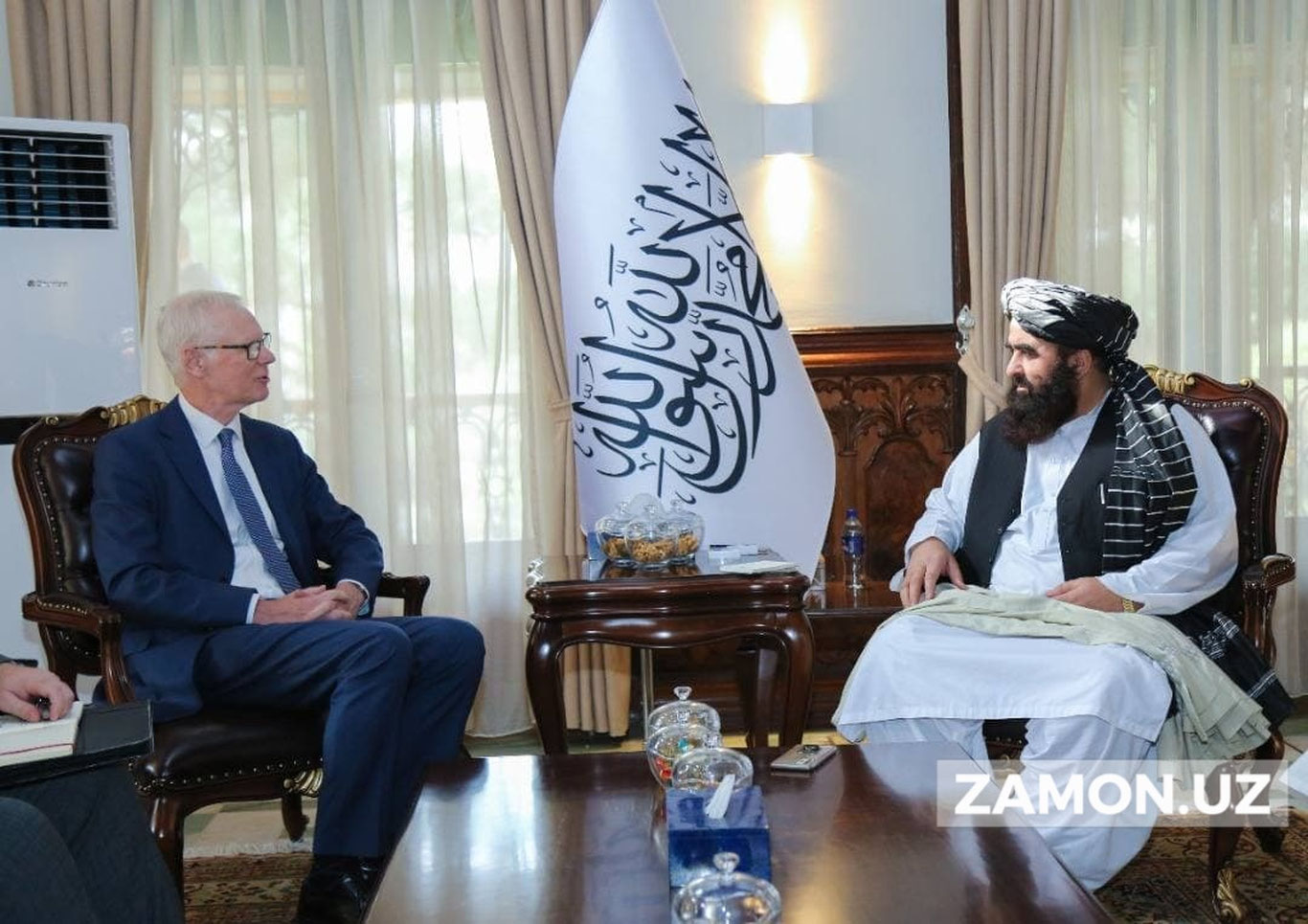 Ғарб ҳам "Толибон" билан мулоқотни йўлга қўймоқда: Британия махсус вакили Афғонистонга келди