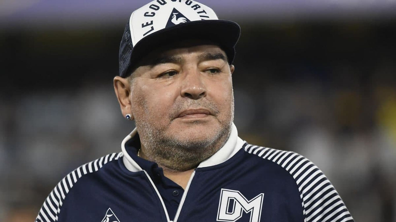Maradona yuraksiz dafn etilganmi?