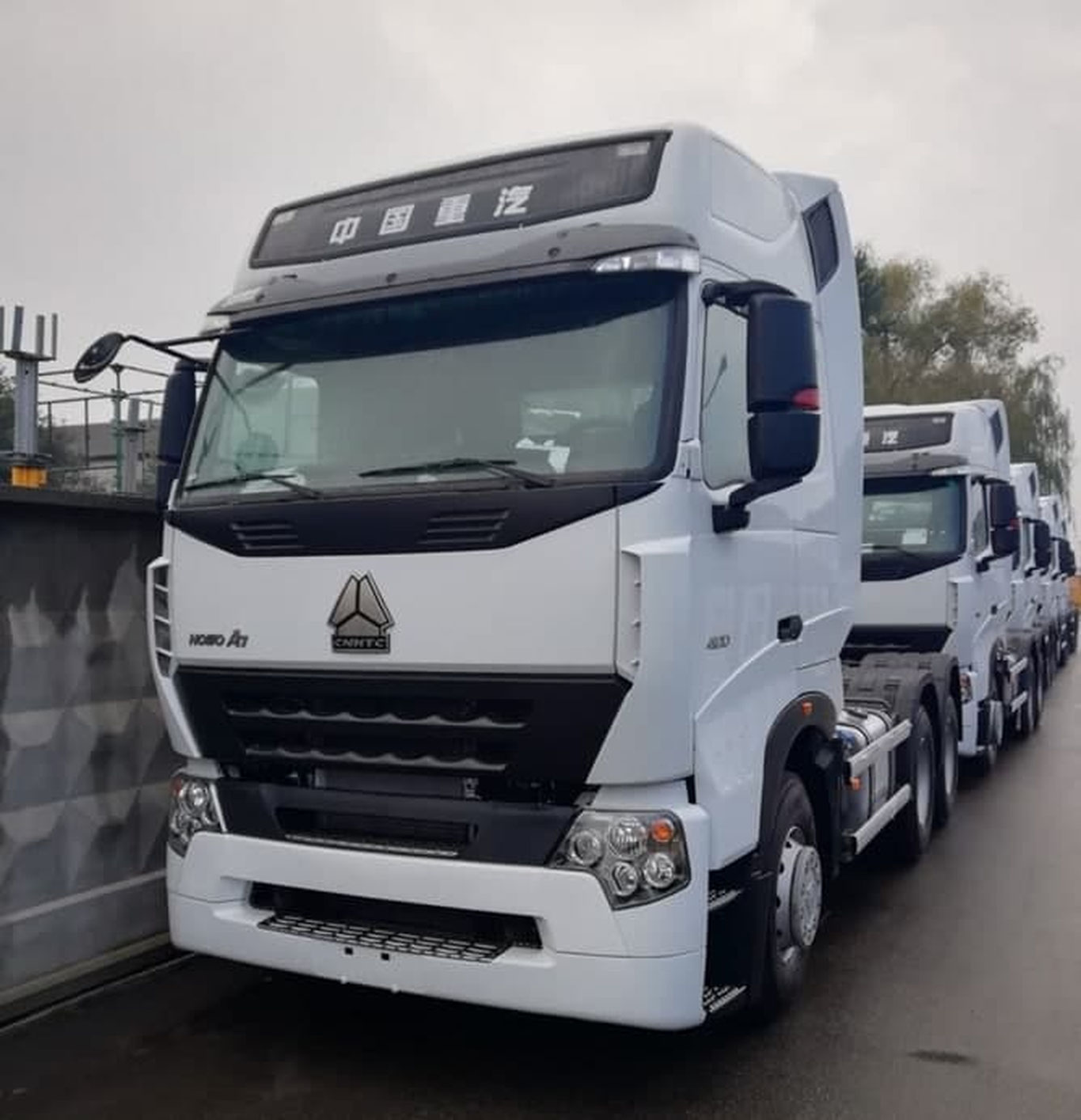 Qarzdorga tegishli 6 ta “HOWO” rusumli yuk mashina xatlandi