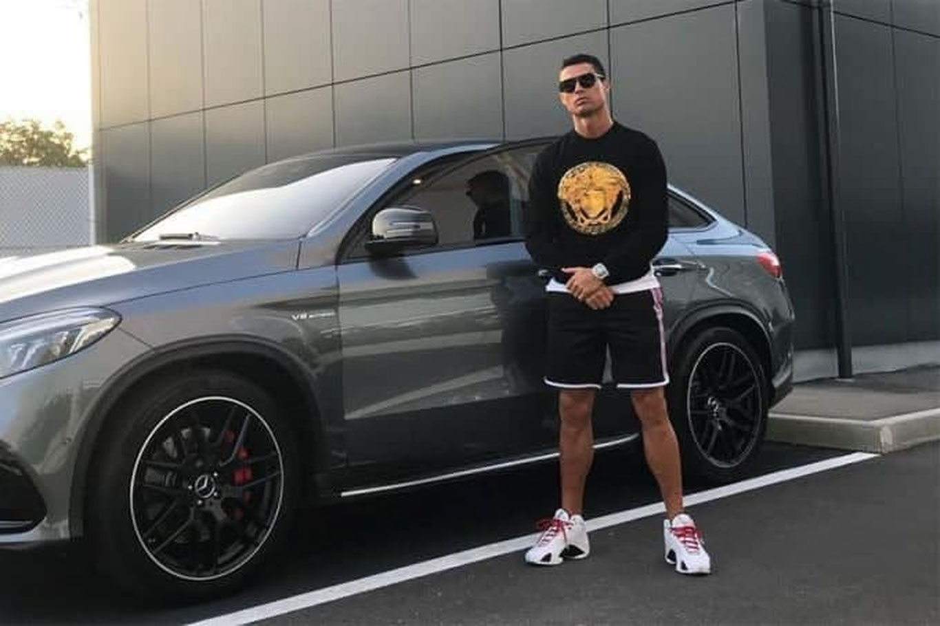Ronalduning avtoparki namoyish etildi