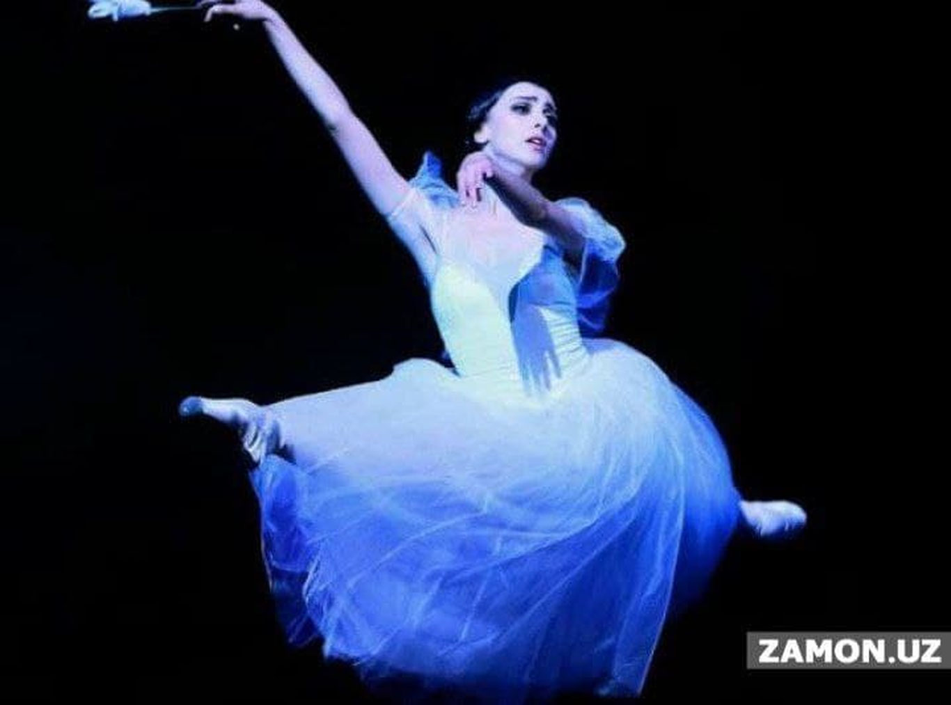 "Teatr bilan hamnafas yashayman"