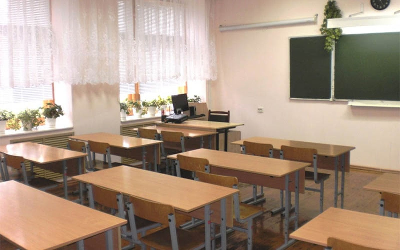 Mirobodlik onalar qizlariga maktab psixologi nomaqbul harakatlar qilganidan arz qildi