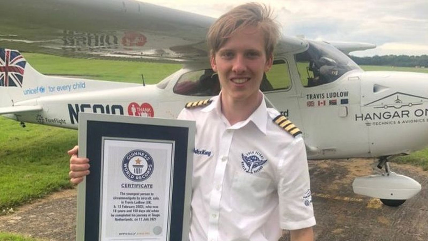 18 yoshli Trevis Ladlou yolg‘iz o‘zi Cessna 172R samoletida butun yer sharini uchib o‘tib Ginnesning rekordlar kitobiga kirdi