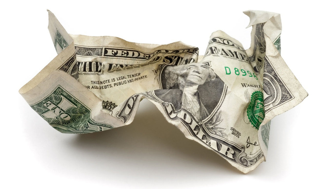 Уч қадам олдинга, ярим қадам ортга: Доллар тушди!