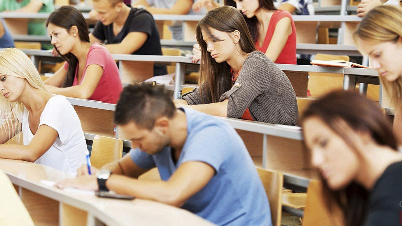 Зангиота туманида университет очилади