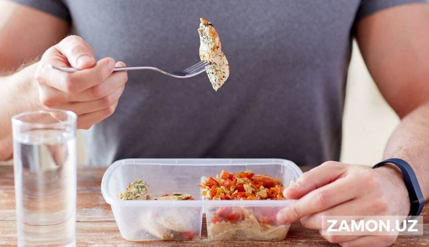 Овқатланаётганда нега суюқлик ичиш тавсия этилмайди?