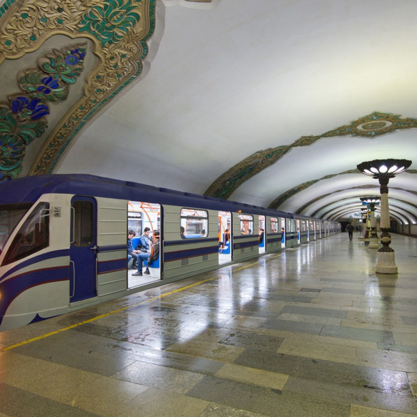 Avtobus va metroning harakatlanish vaqti uzaytirilmoqda