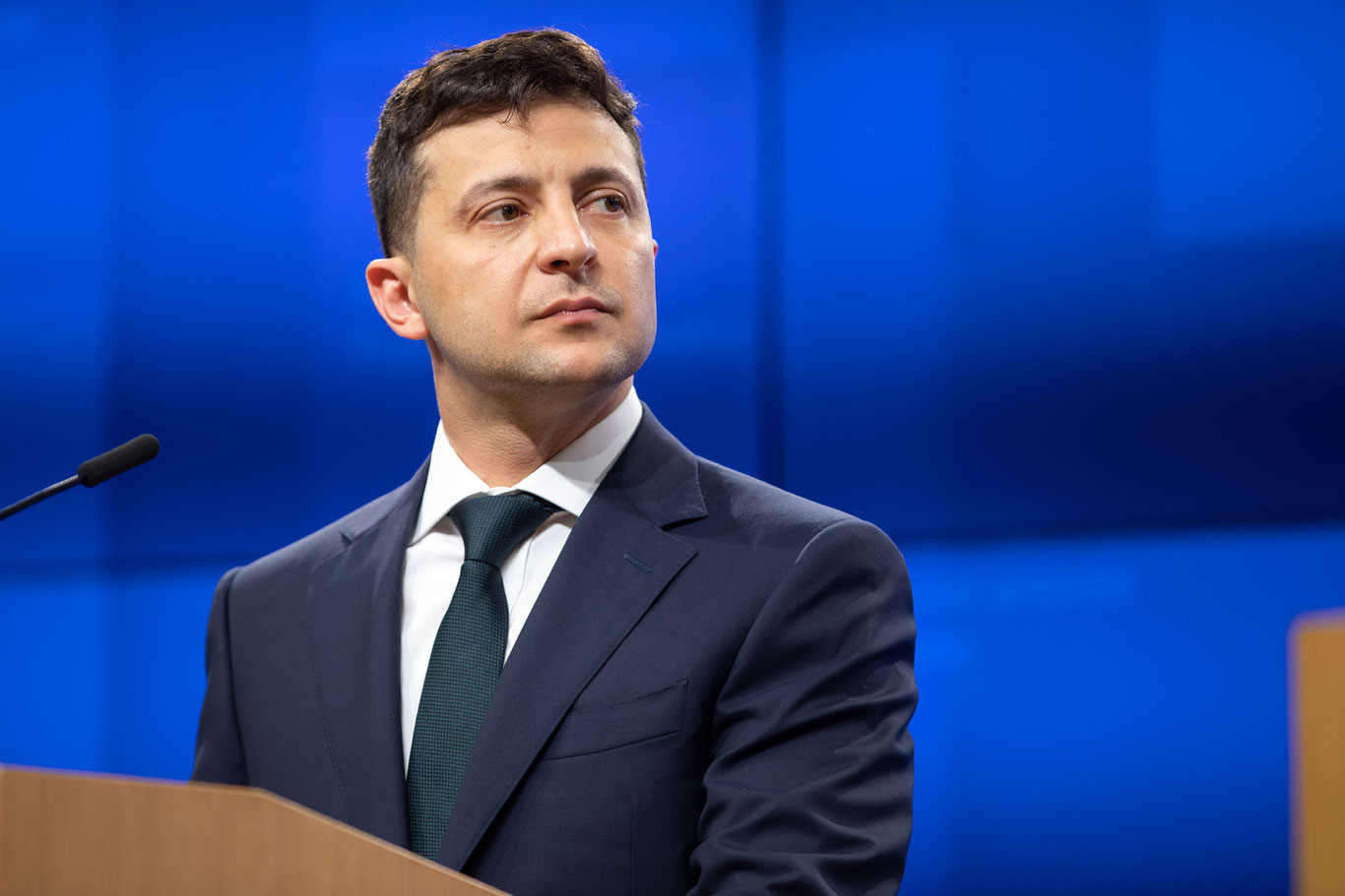 Zelenskiy diplomatlarning evakuatsiya qilinishini katta xato deb atadi