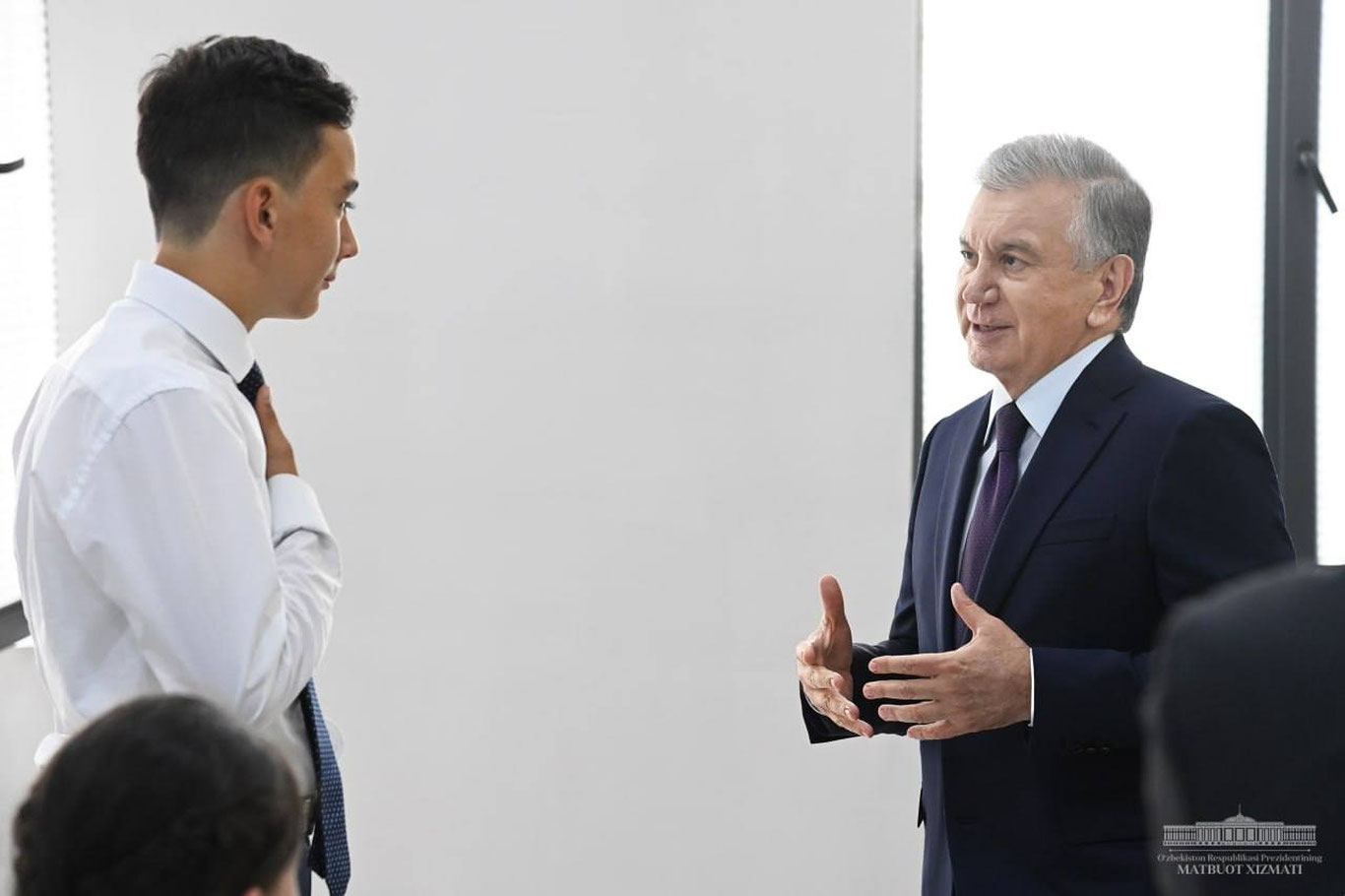 Президент Шайxонтоҳурдаги хусусий мактабга борди