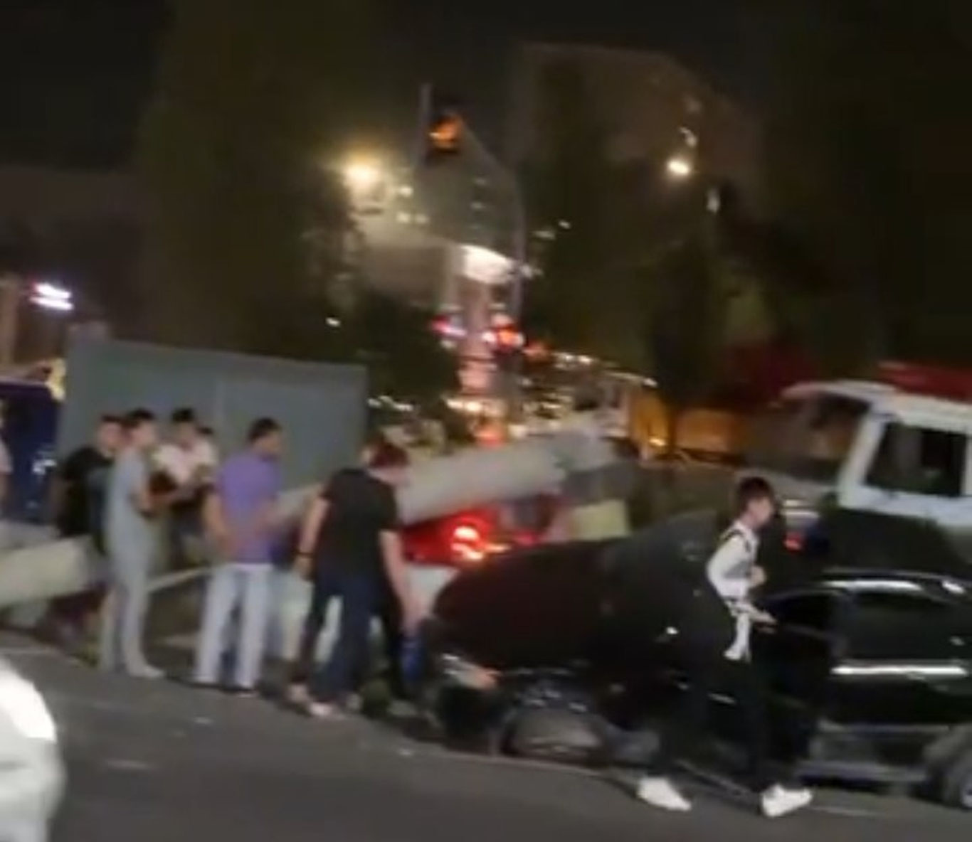 Тошкентда 8 та машина иштирокида ЙТҲ содир бўлди