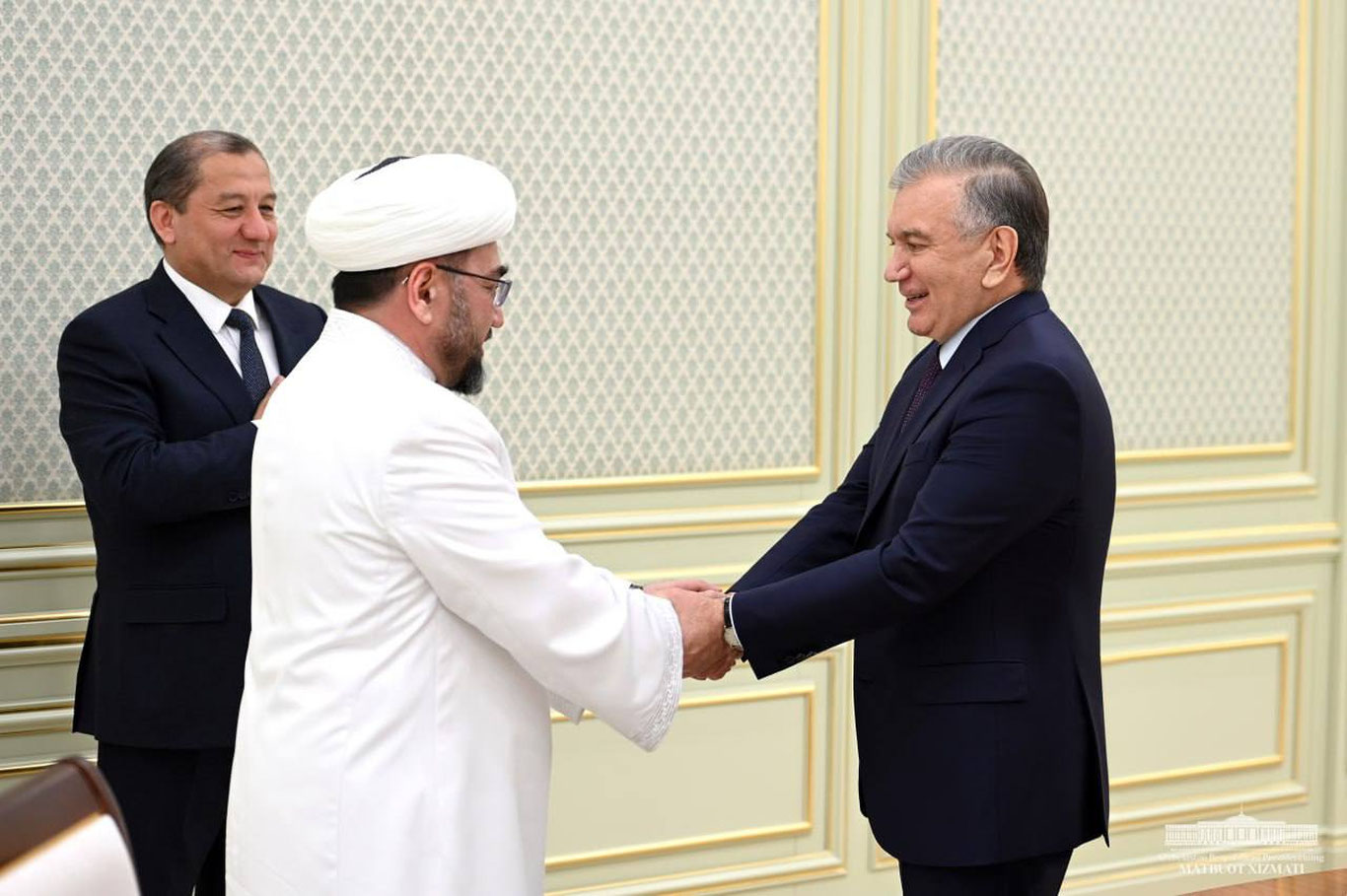 Президент муфтий Нуриддин Холиқназаров билан учрашди