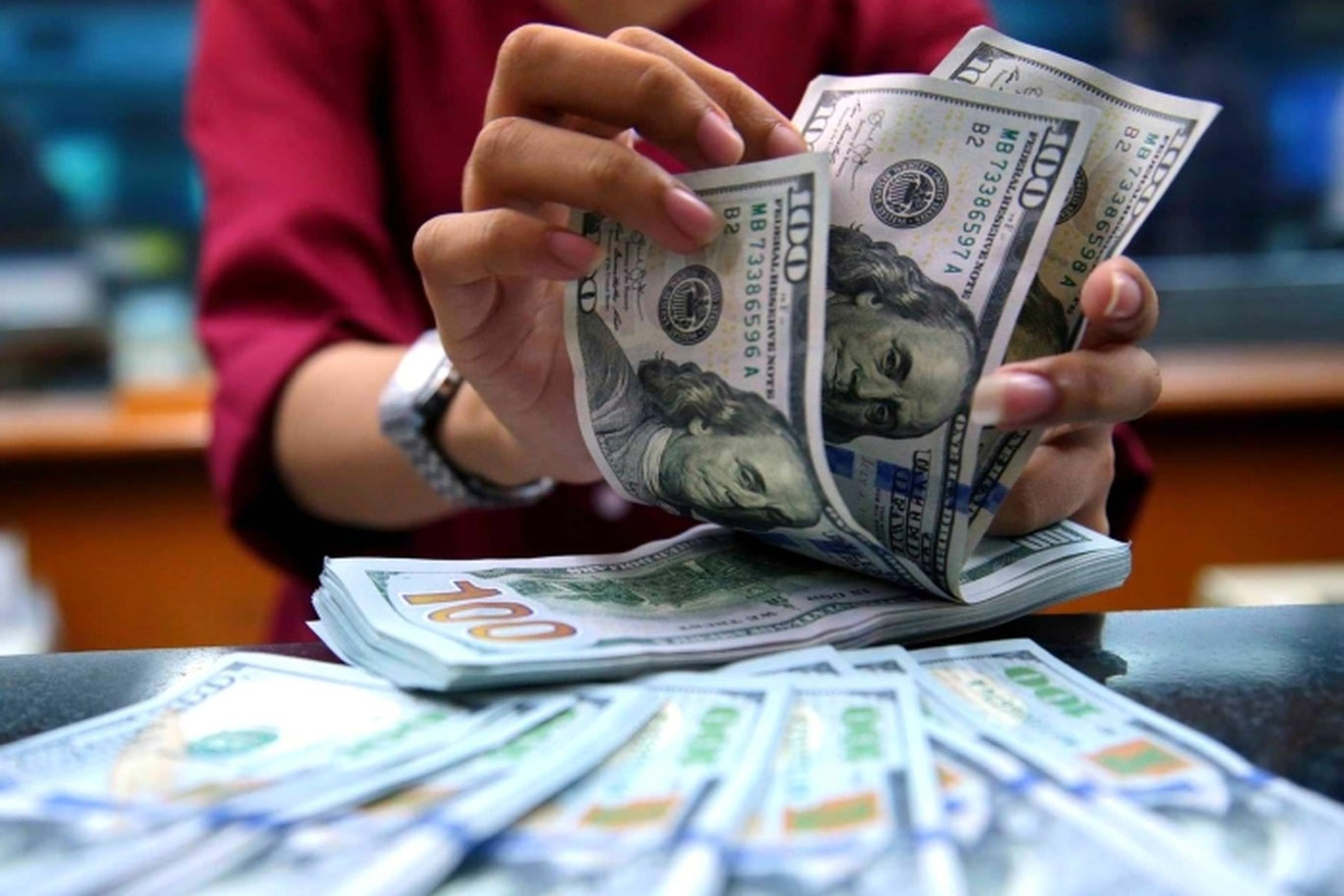 Yangi yil kelishi bilan dollar kursi ko‘tariladi