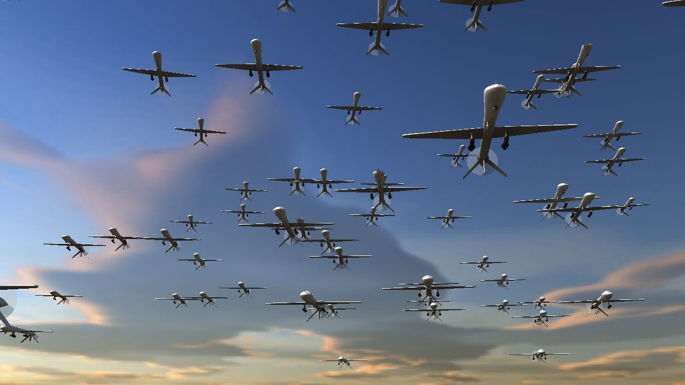 Севастополь дронлар ҳужуми остида қолди