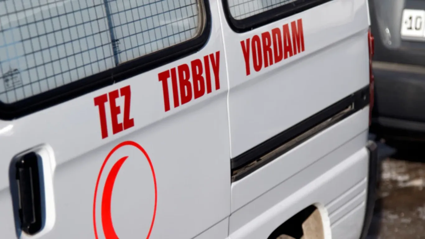 Farg‘onada tez yordam xodimi ota-bola tomonidan kaltaklandi