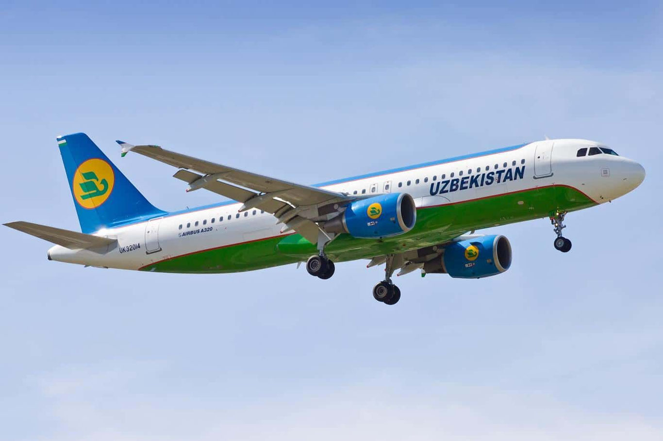 “Uzbekistan airways” talabalarga chegirma e’lon qildi
