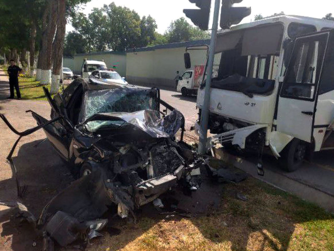 Toshkentda avtobusga urilgan Lacetti haydovchisi vafot etdi
