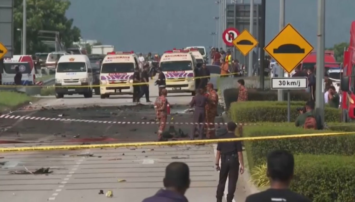 Malayziyada reaktiv samolyot halokatga uchradi