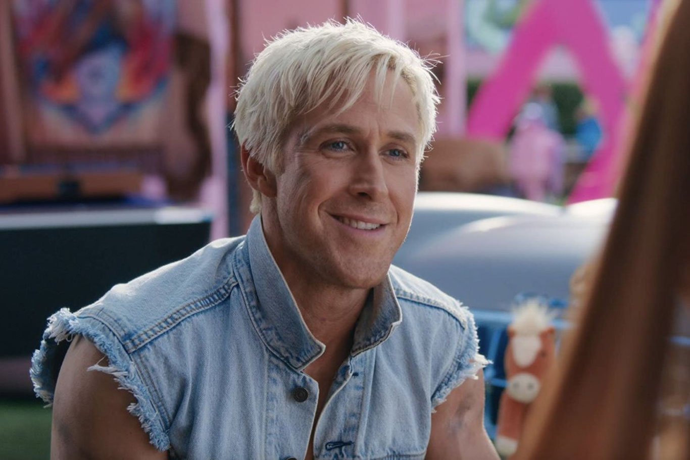 Тошкентдаги мактабга «Барби» фильмидаги актёр номи берилгани ҳақида хабарлар тарқалди