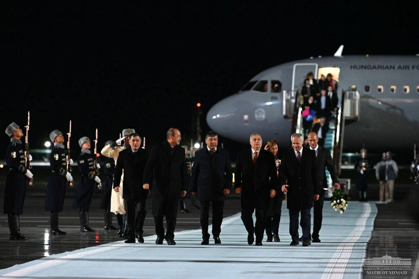 Vengriya Bosh vaziri Samarqandga keldi