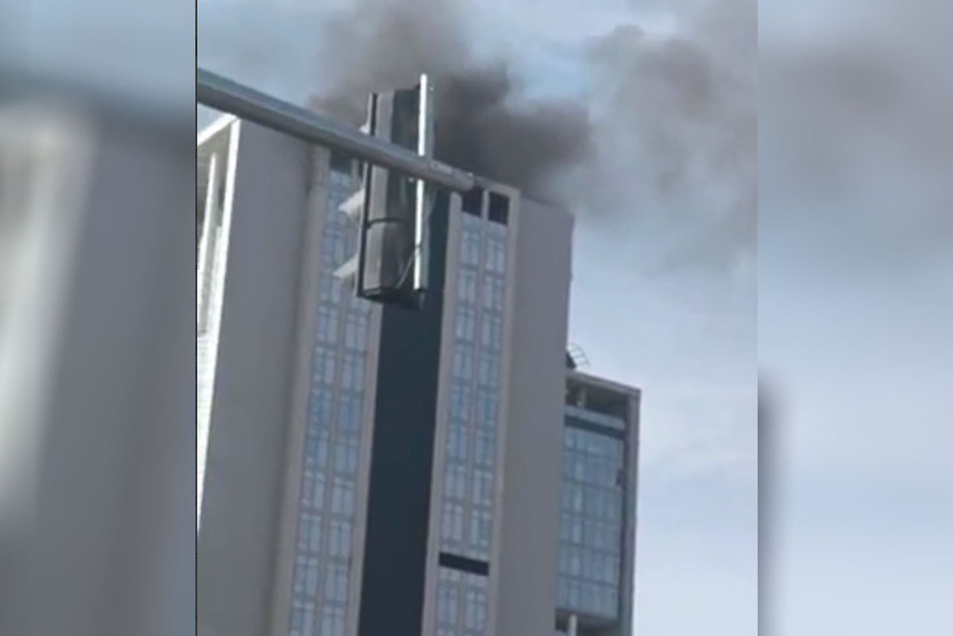 Toshkentdagi IT-park binosida yong‘in chiqdi — video