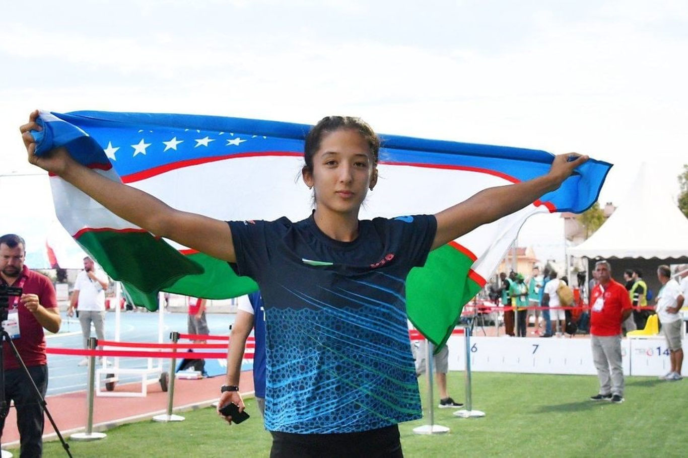 16 yoshli Sharifa Davronova oltin medal qo‘lga kiritdi