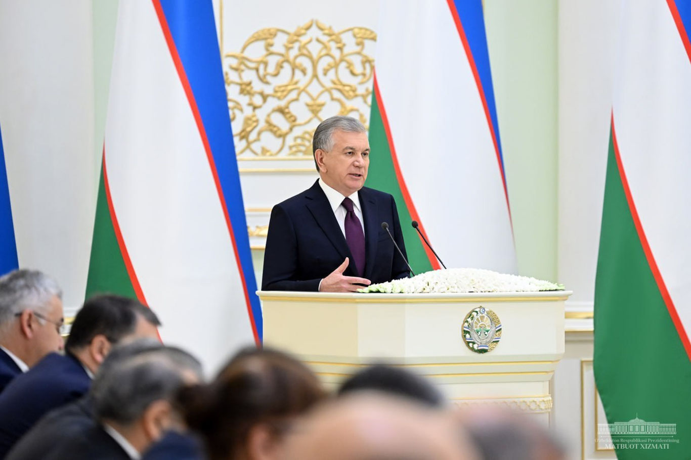 Mirziyoyev ayrim tuman va shahar hokimlarini lavozimidan ozod qilish bo‘yicha topshiriq berdi