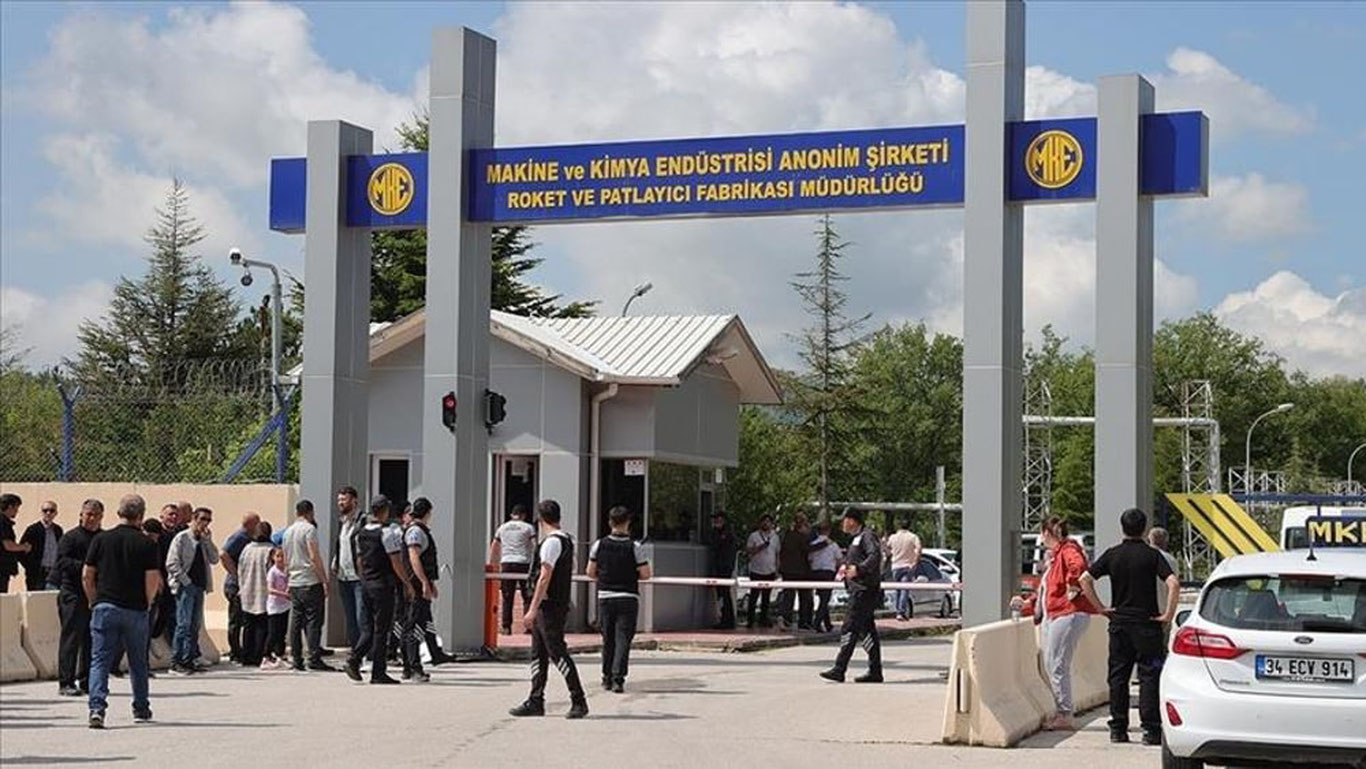 Туркиядаги ракета заводида портлаш содир бўлди