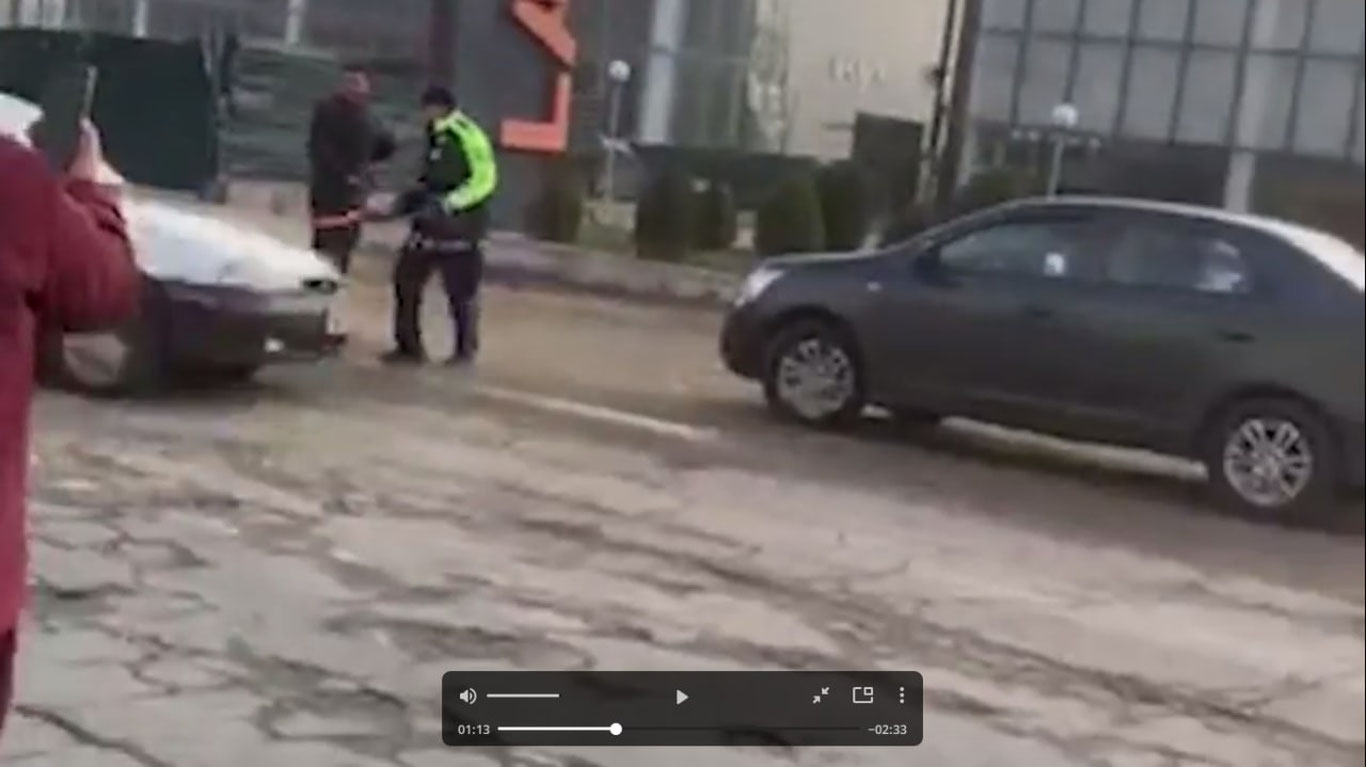 Сурхондарёда ЙПХ инспекторларини ҳақорат қилган ака-укалар қамалди